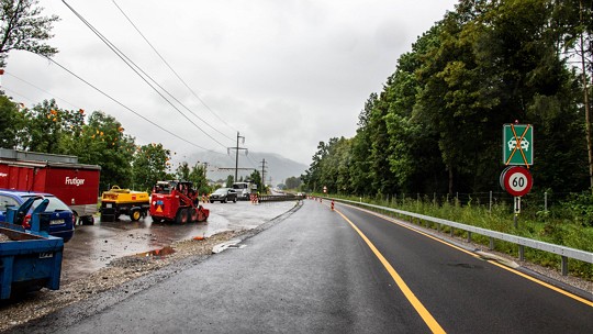  A6 Zubringer Steffisburg mit Bereich der Belagsarbeiten
 